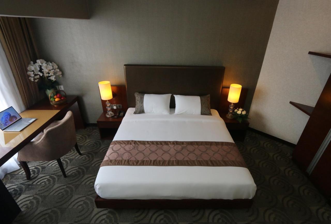 Metrostar Hotel Kuala Lumpur Bagian luar foto